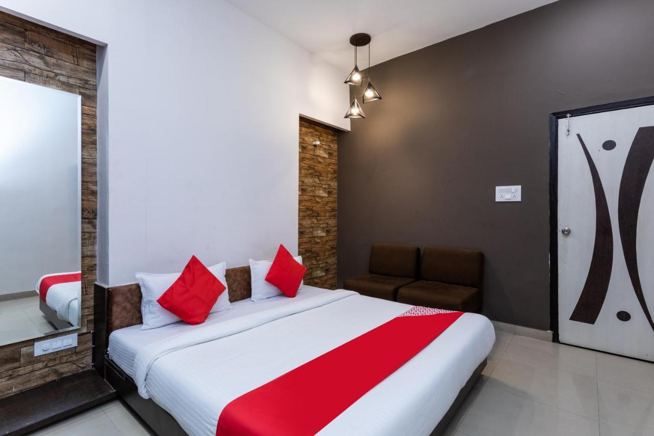 OYO 75956 Hotel Grand Rourkela Buitenkant foto