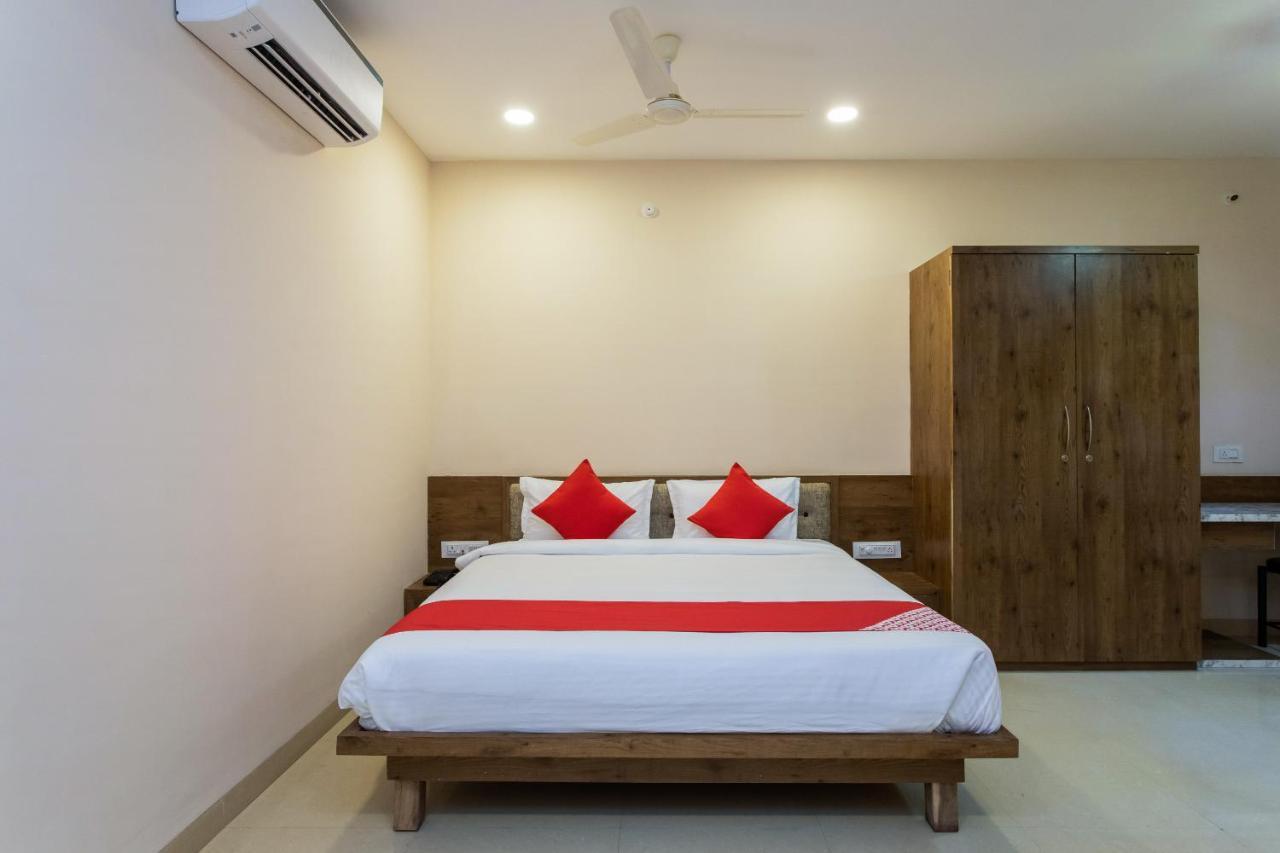 OYO 75956 Hotel Grand Rourkela Buitenkant foto
