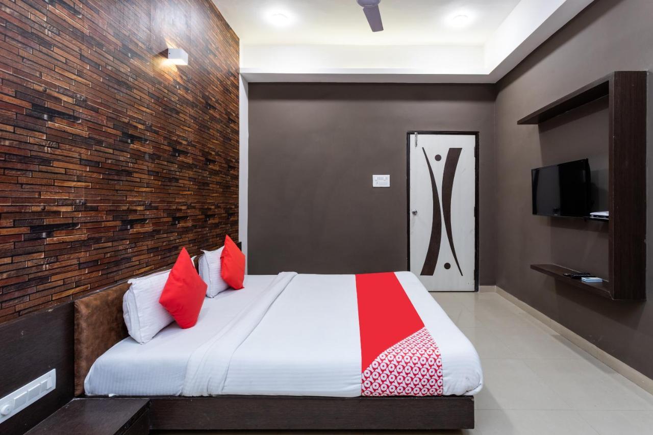 OYO 75956 Hotel Grand Rourkela Buitenkant foto