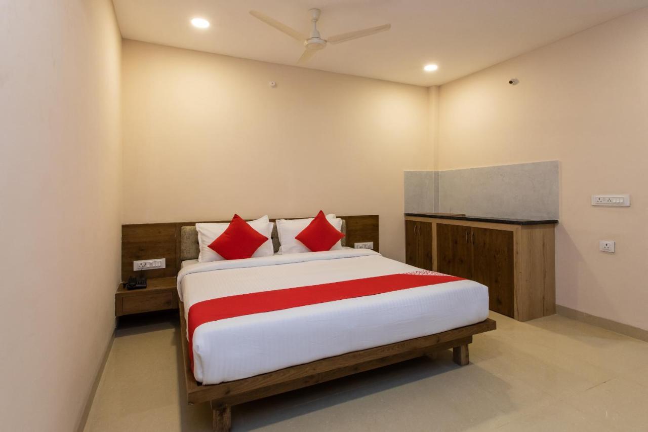 OYO 75956 Hotel Grand Rourkela Buitenkant foto